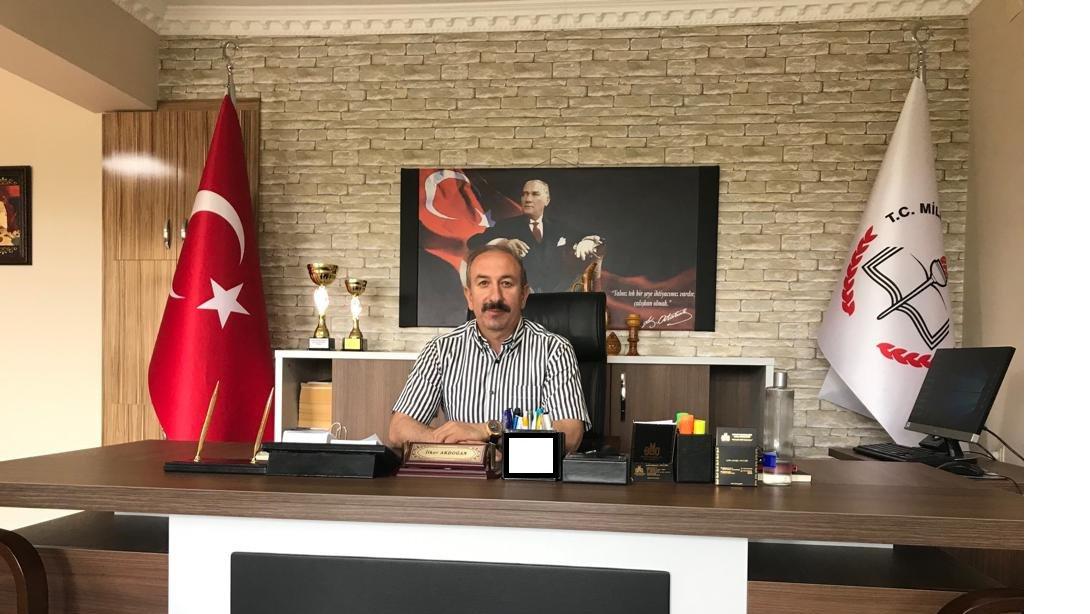 İlçe Milli Eğitim Müdürü İlker Akdoğan'ın Yıl Sonu Mesajı